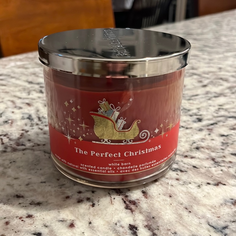 Bath and Bodyworks the perfect Christmas candles. NEW